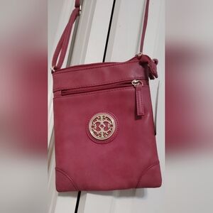 NWT Chateau International crossbody small purse